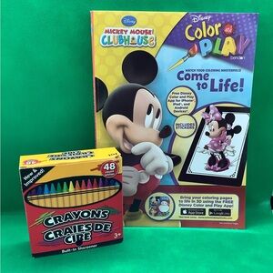 Disney Colour And Play Colouring Book With Crayons 🖍️